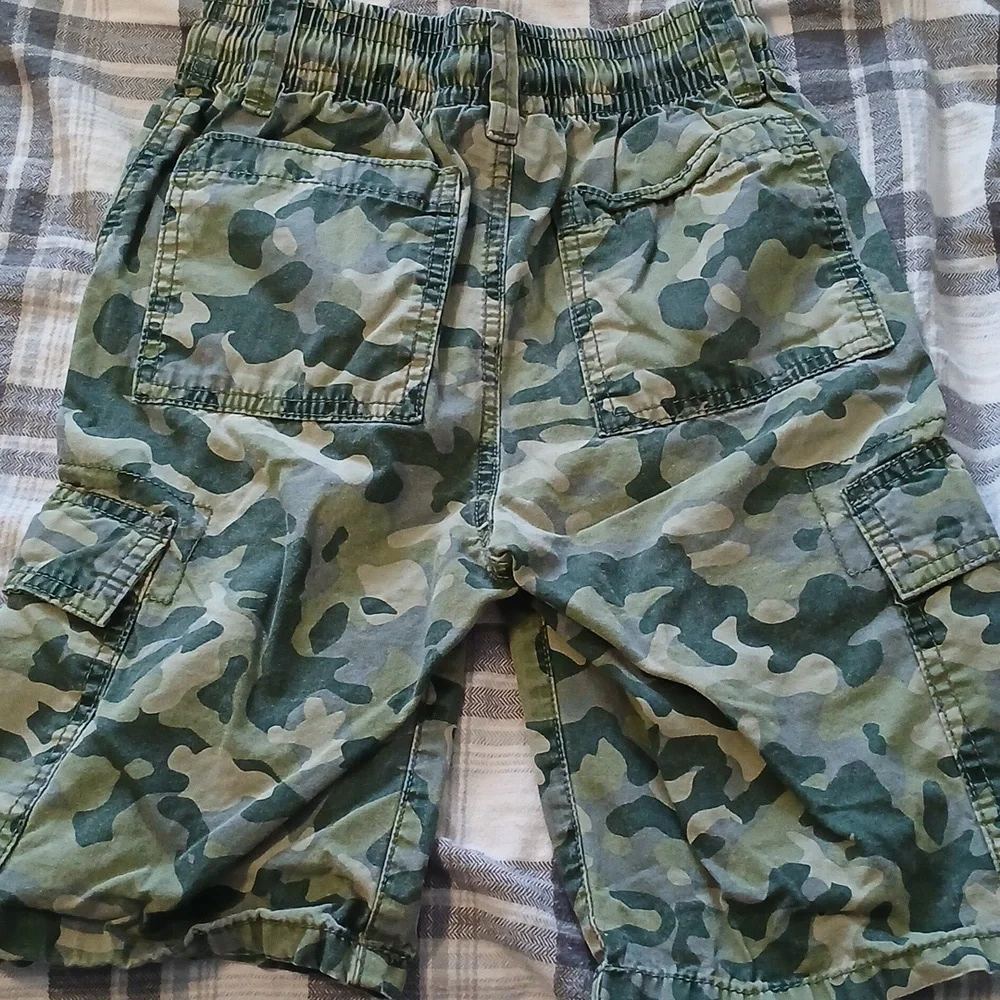 The Children's Place Camoflauge Boy Shorts 10